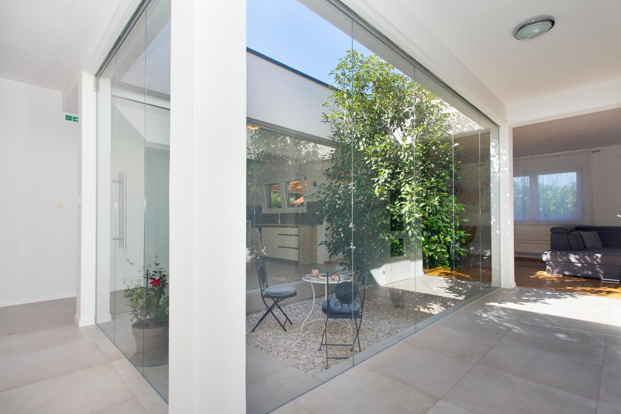 Life - New And Luxury Holiday House Kastela Exterior photo